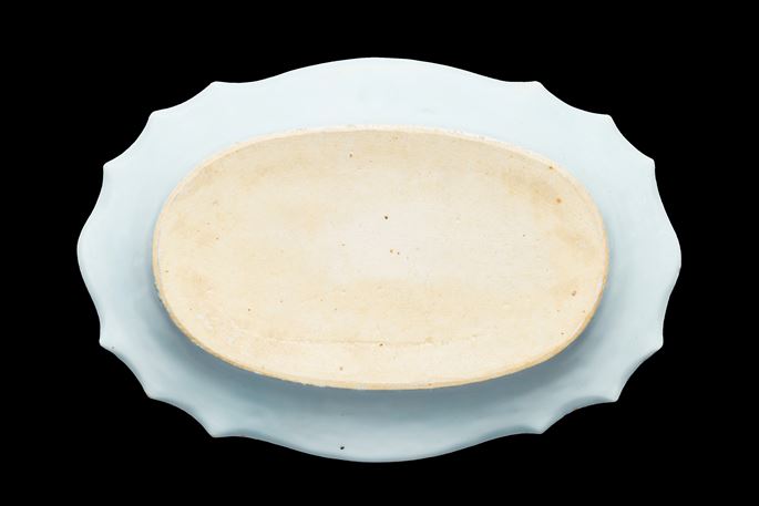 Chinese export porcelain blue and white dish | MasterArt